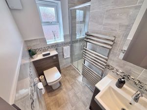 En suite- click for photo gallery